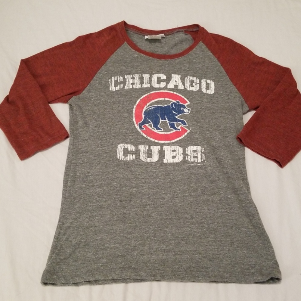 Chicago Cubs 3/4 sleeve baseball tshirt size Large